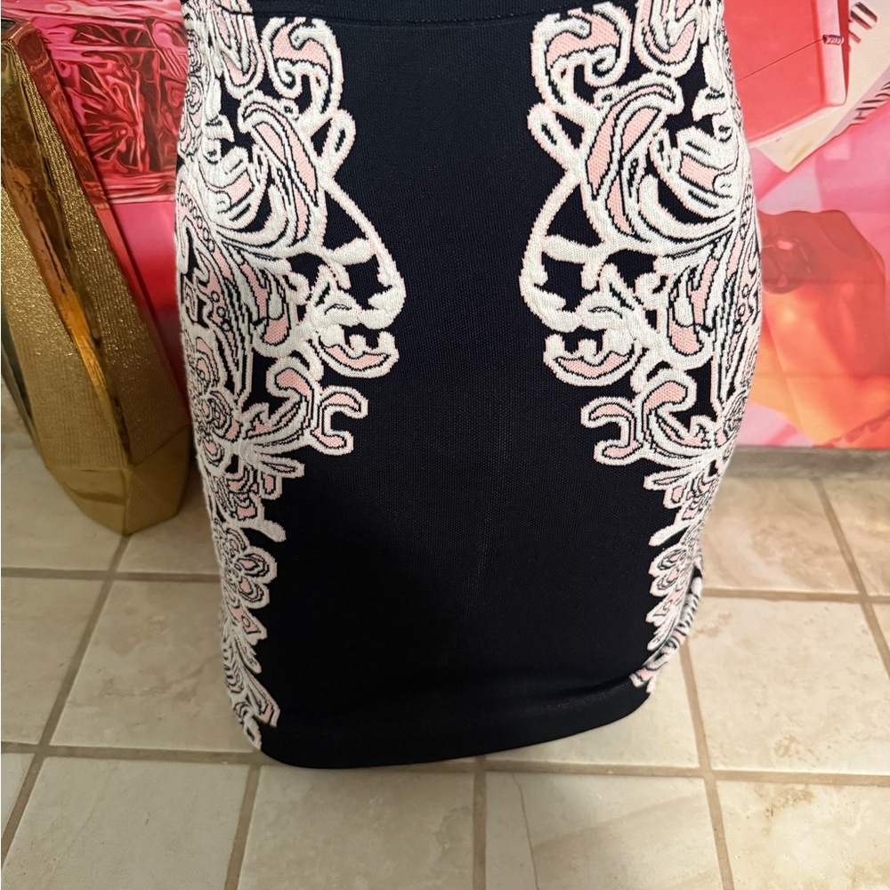 BCBGMaxAzria Black and White Embellished Pencil Skirt